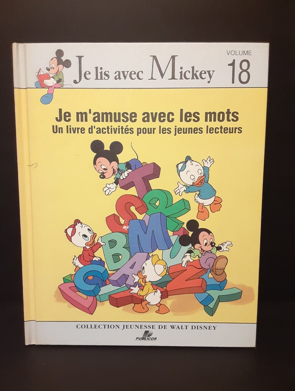 Vintage 1991 French Walt Disney Je m'amuse avec les mots Book Volume 18